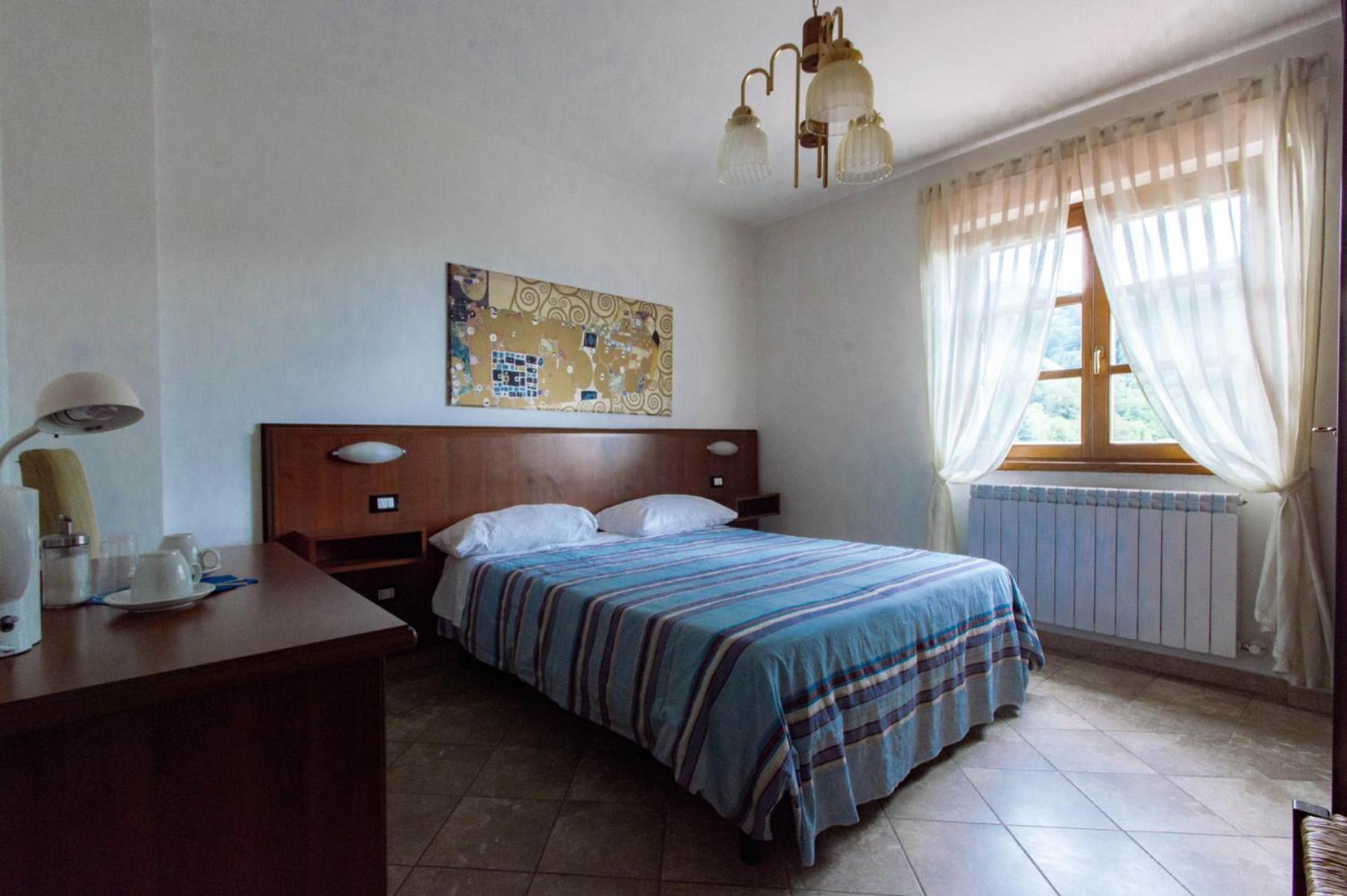 B&B La Bredia Фивиццано Экстерьер фото